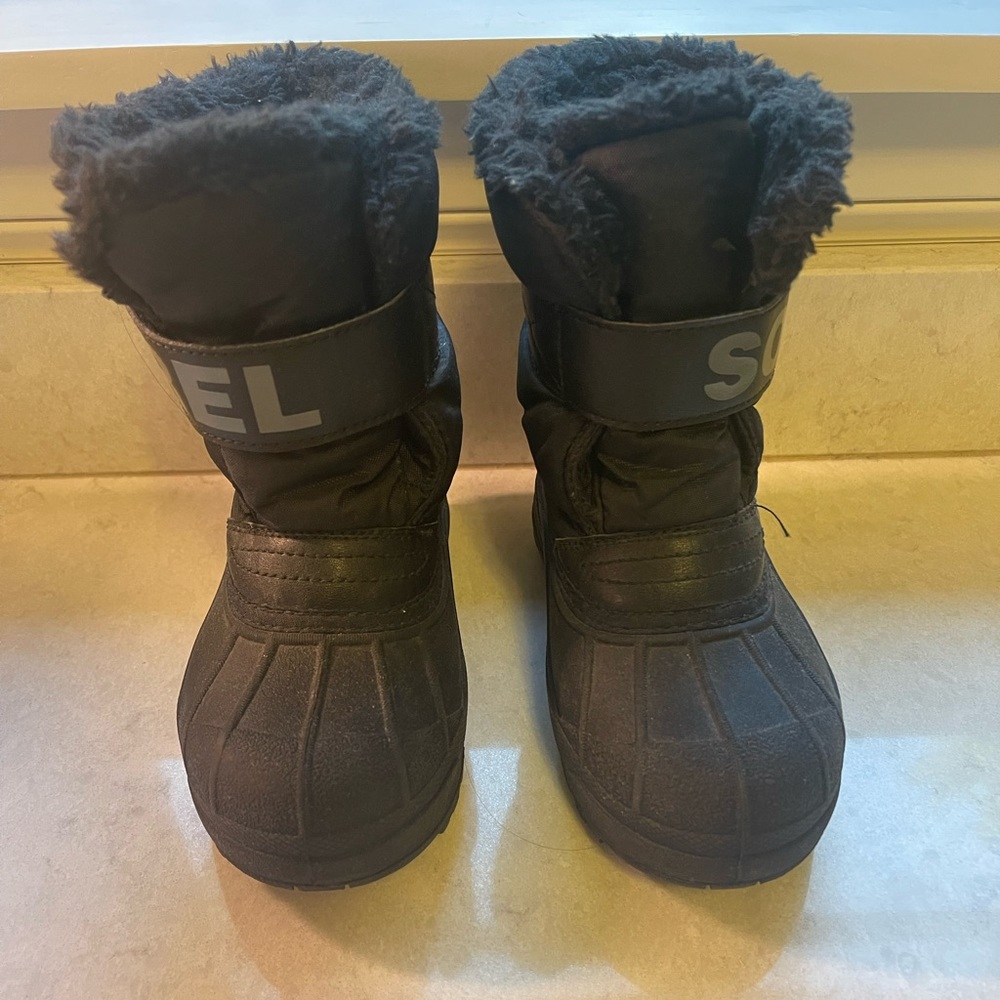 Girls snow boots